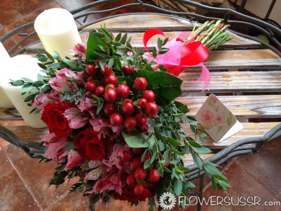 Christmas bouquet delivered to Ukraine