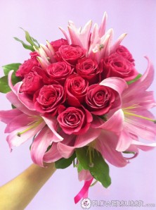 Beautiful pink bouquet delivered to Russia