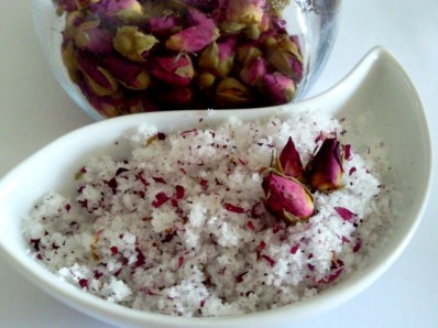 Adding rose petals to bath-salts