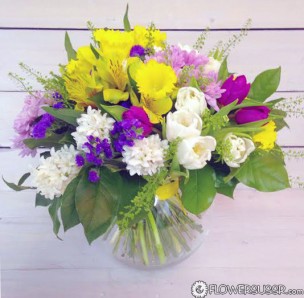 Spring bouquet delivered to St.Petersburg, Russia