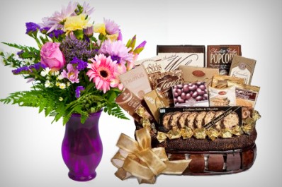 Заказать цветы и подарок ко дню Матери в США