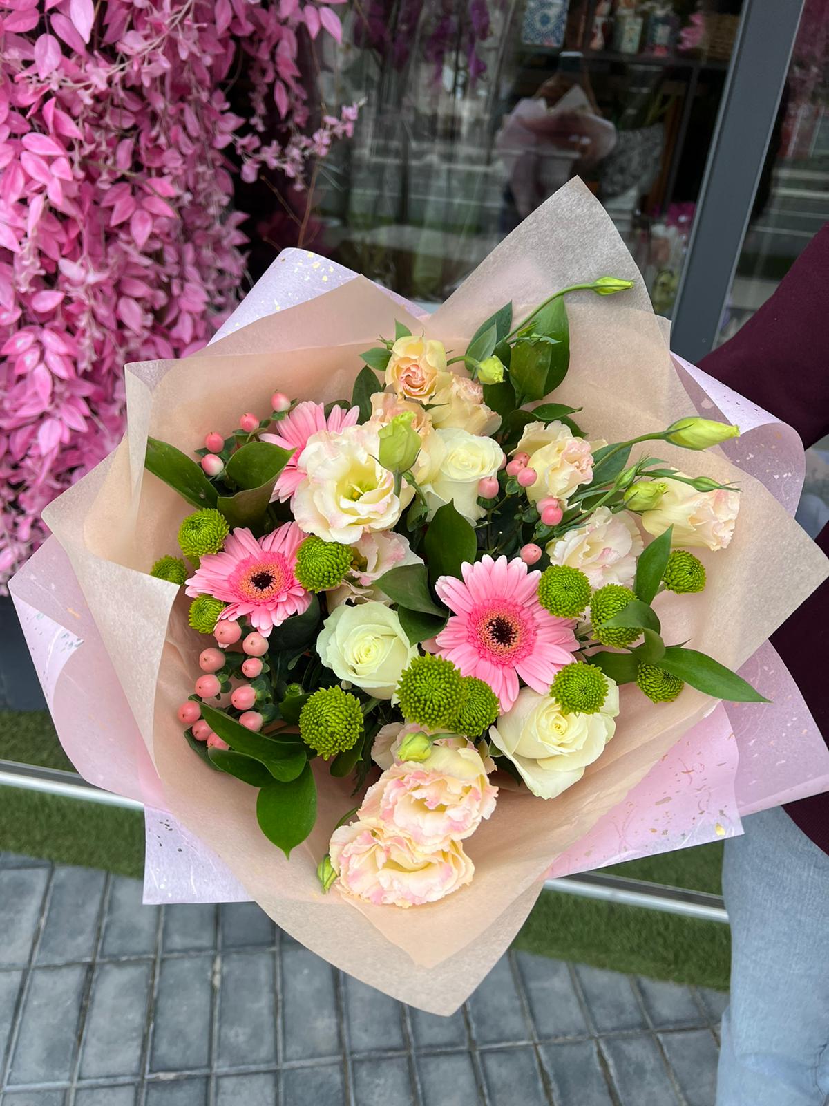 Букет цветов с доставкой в Дубай